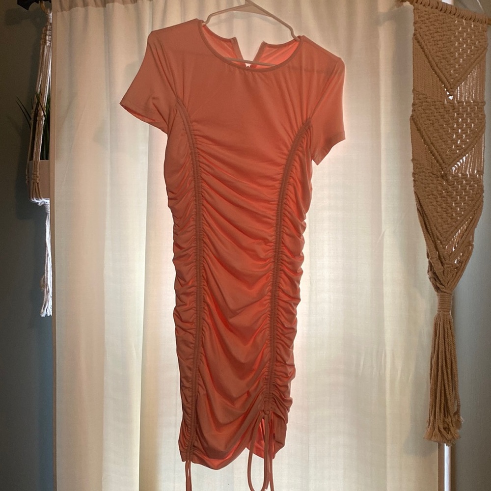 Pink size m fitted dress